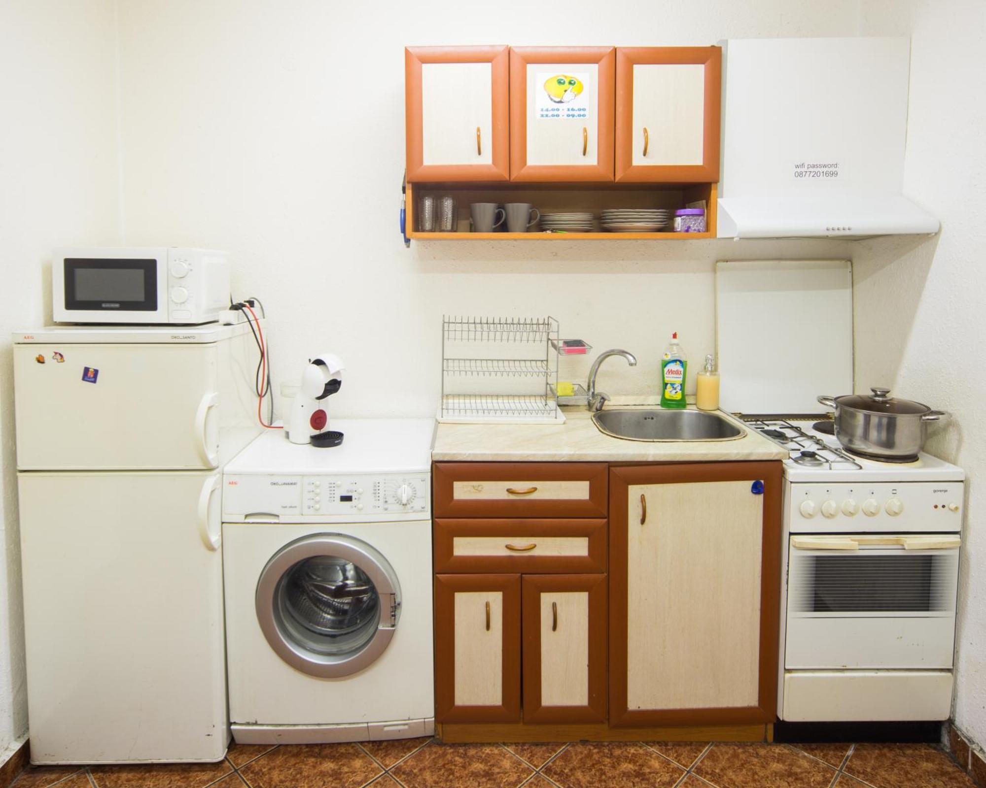Ferienwohnung Center - Basic Flat - 10 Min To The Beach Burgas City Exterior foto